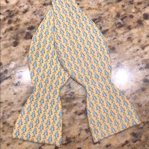 Vineyard Vines Bow Tie